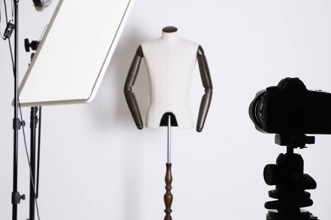 撮影カメラマン急募!ファッションECサイトの商品撮影・レタッチ【群馬・熊谷近郊】